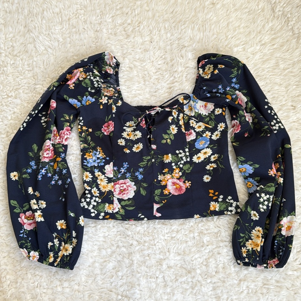 Abercrombie Floral Long Sleeve Top - Picture 2 of 4